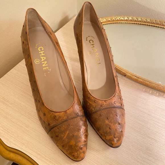 Chanel *RARE* vintage heels 6A - Picture 1 of 4